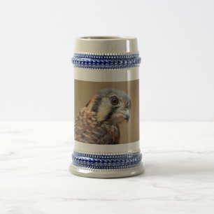 American Kestrel Bierglas