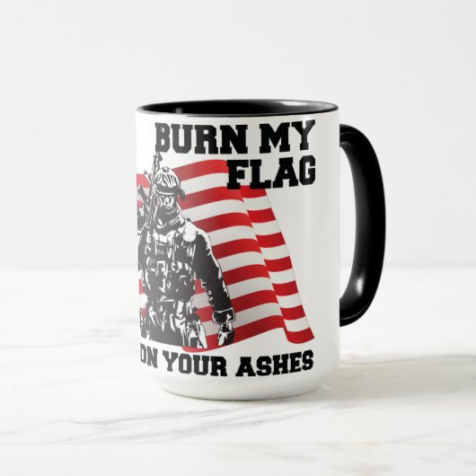 American Patriot Tasse (VorderseiteRechts)