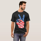 American Peace Flag  Patriotic 4th of July Hand Si T-Shirt (Vorne ganz)