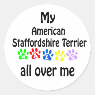 American Staffordshire Terrier Walks Design Runder Aufkleber