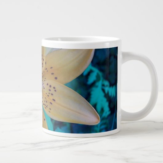 American Tiger Lily Jumbo-Tasse (Rechts)