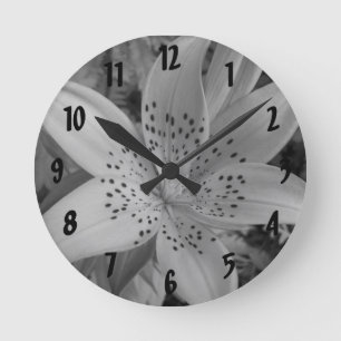 American Tiger Lily Runde Wanduhr