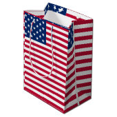 American USA Flag Pride Design-76353 Mittlere Geschenktüte (Rückseite Schrägansicht)