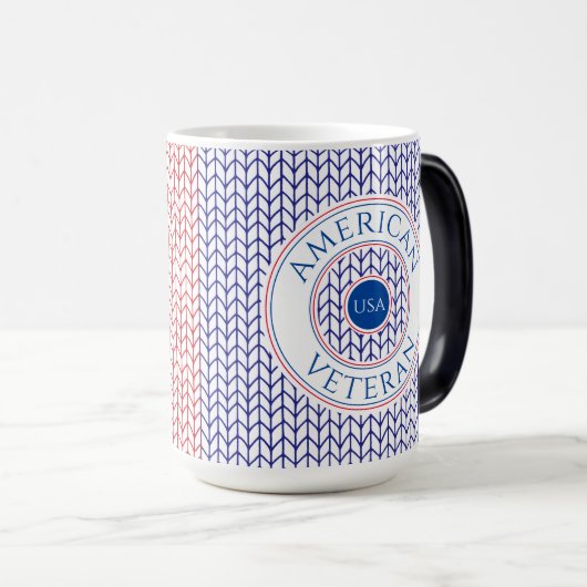 AMERICAN VETERAN Tall Morphing Tasse (VorderseiteRechts)