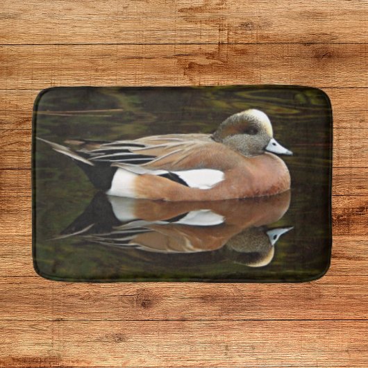 American Wigeon Duck on Pond Badematte