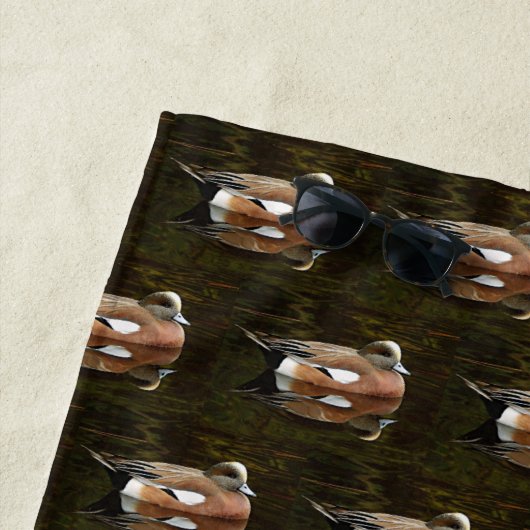 American Wigeon Duck on Water Pattern Strandtuch (Beispiel)