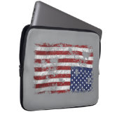 Amerika in Not - Aufwärtsflagge Laptopschutzhülle (Vorne Rechts)