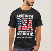 Amerika ist eine gesetzlich regierte Verfassungsre T-Shirt (Vorderseite)