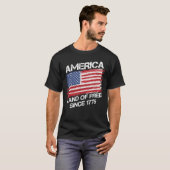 Amerika Land der Freiheit seit 1776 Patriotikameri T-Shirt (Vorne ganz)