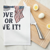 Amerika Liebe Es Oder Verlasse Es Patriotischer Ad Geschirrtuch (Viertel Falte)