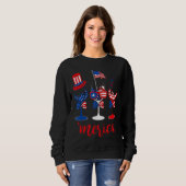 Amerika trinkt Weingläser 4. Juli Sweatshirt (Vorne ganz)