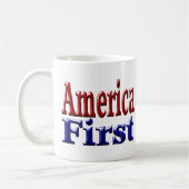 Amerika zuerst mit rotem und blauem Halbtext Kaffeetasse (Links)