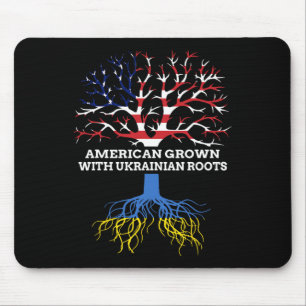 Amerikanisch gewachsen mit ukrainischen Wurzeln Mousepad