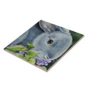 Amerikanische Blaue Kaninchen in Violets Wasserfar Fliese (Seite)