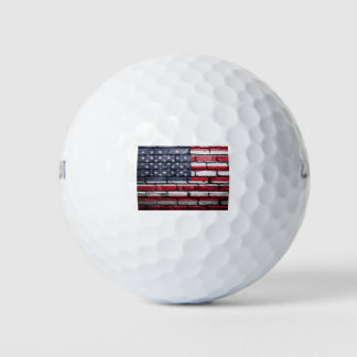 Amerikanische Fahne an einer Ziegelwand Golfball