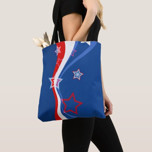 Amerikanische Flagge abstrakt modernes Design Tasche (Von Nahem)
