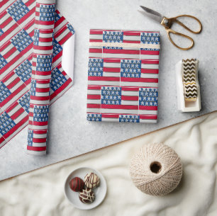 Amerikanische Flagge auf Holzpalette gemalt Geschenkpapier