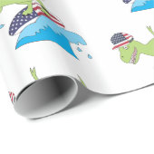Amerikanische Flagge Dinosaurier Surfing Geschenkpapier (Rolleneckpunkt)