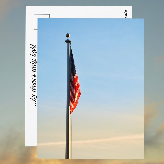 Amerikanische Flagge durch Morgenröte Postkarte