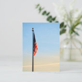 Amerikanische Flagge durch Morgenröte Postkarte (Stehend Vorderseite)