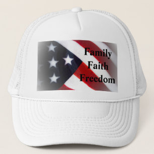 Amerikanische Flagge Familie, Glaube und Freiheit Truckerkappe