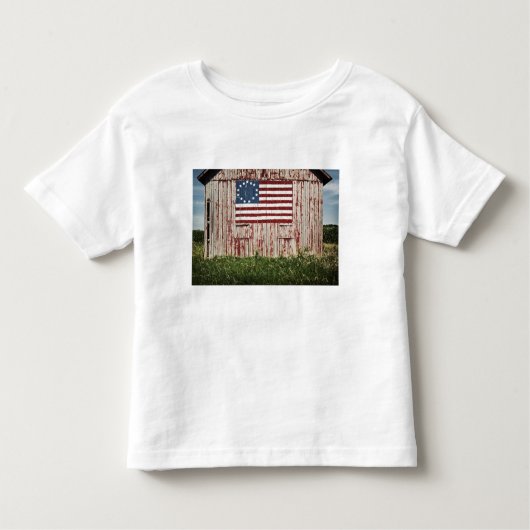Amerikanische Flagge gemalt auf Scheune Kleinkind T-shirt (Vorderseite)