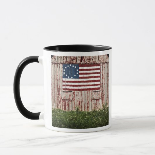 Amerikanische Flagge gemalt auf Scheune Tasse (Links)
