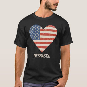 Amerikanische Flagge Herz Nebraska 4. Juli Patriot T-Shirt