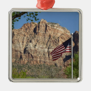 Amerikanische Flagge im Zion-Nationalpark I Ornament Aus Metall