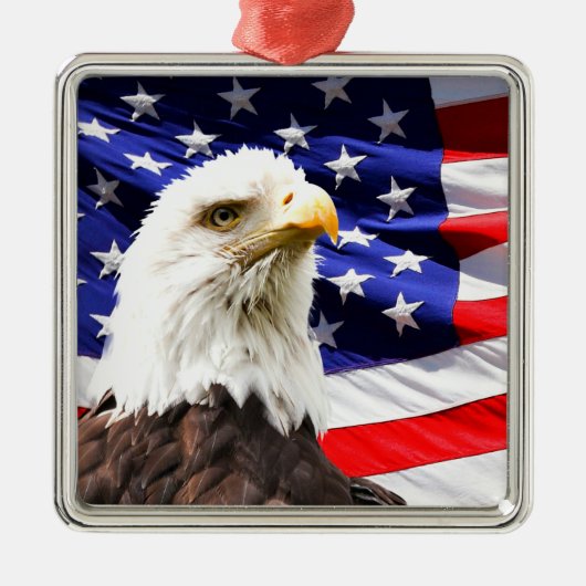 Amerikanische Flagge mit Bald Eagle Ornament Aus Metall (Vorne)