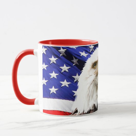 Amerikanische Flagge mit Bald Eagle Tasse (Links)