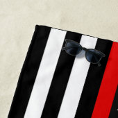 Amerikanische Flagge mit dünner roter Linie Strandtuch (Beispiel)