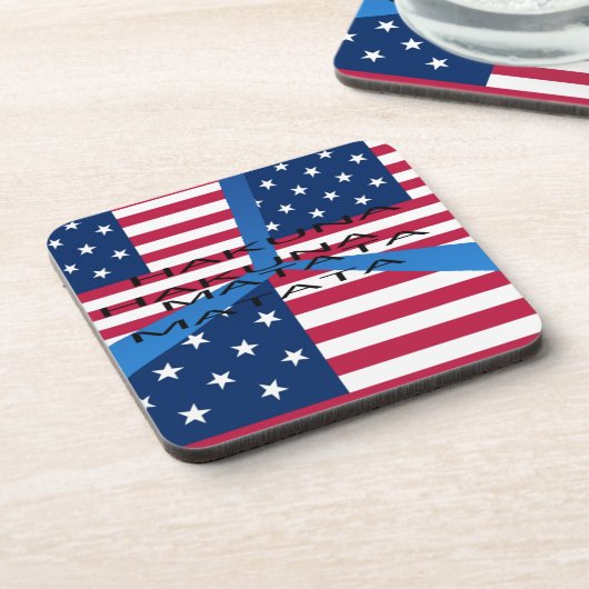 Amerikanische Flagge mit Hakuna Matata: Patriotisc Getränkeuntersetzer (Linke Seite)