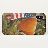 Amerikanische Flagge mit Pumpkins Fall Szene Case-Mate iPhone Hülle (Rückseite (Horizontal))
