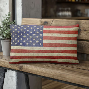 Amerikanische Flagge mit Vintager Oberfläche Lendenkissen