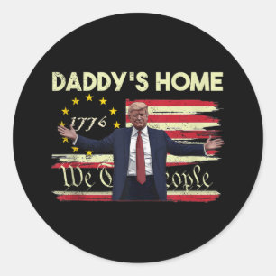 Amerikanische Flagge Trump Daddys Zuhause We The P Runder Aufkleber