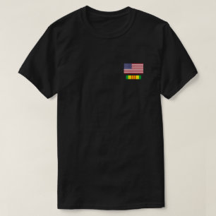 Amerikanische Flagge über Vietnam Service Ribbon T-Shirt