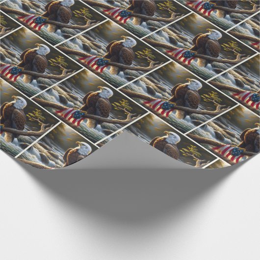Amerikanische Flagge und Bald Adler auf Baumzweig Geschenkpapier (Ecke)