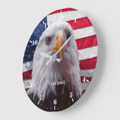 Amerikanische Flagge und Bald Eagle Patriotic Große Wanduhr (Winkel)