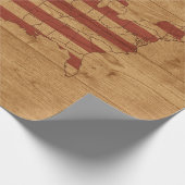 Amerikanische Flagge USA Form über rustikales Holz Geschenkpapier (Ecke)