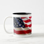 Amerikanische Flagge Zweifarbige Tasse<br><div class="desc">Unabhängigkeitstag ist um die Ecke recht. Zeigen Sie Ihren Patriotismus mit diesen wunderbaren Einzelteilen!</div>