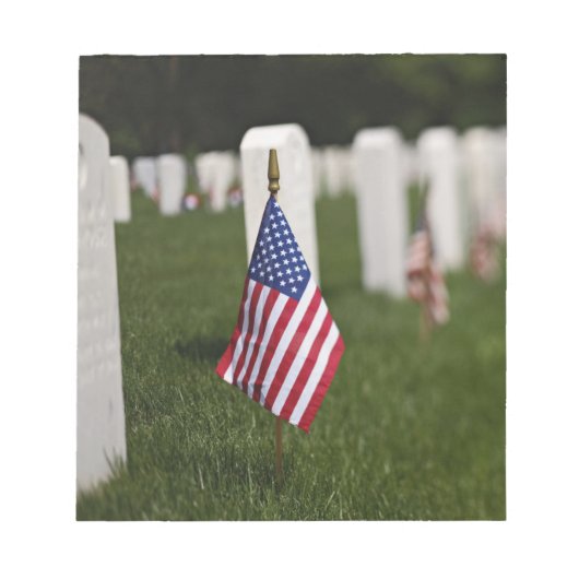 Amerikanische Flaggen auf Gräbern amerikanischer V Notizblock (Vorderseite)