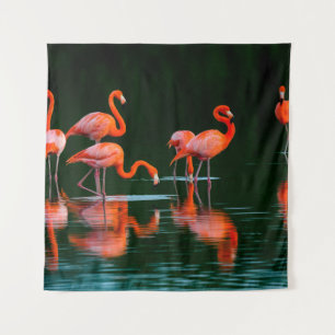 Amerikanische Flamingos mit Reflections Restand Fo Wandteppich