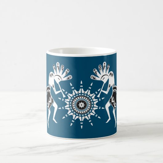 Amerikanische Kultur - Sun Dancing Kokopelli 2 Kaffeetasse (Mittel)