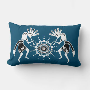 Amerikanische Kultur - Sun Dancing Kokopelli 2 Lendenkissen
