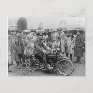 Amerikanische Rotkreuz-Rettungswagenfahrer Postkarte