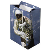 Amerikanischer Astronaut Mittlere Geschenktüte (Rückseite Schrägansicht)