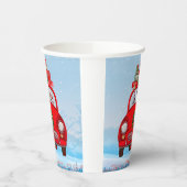 Amerikanischer Eskimo Hund in Auto mit dem Weihnac Pappbecher (Links)