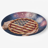 Amerikanischer Flaggenrand auf einer Kirschtorte Pappteller (Schrägansicht)