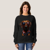 Amerikanischer Rhodesian Ridgeback Hund 4. Juli Be Sweatshirt (Vorne ganz)